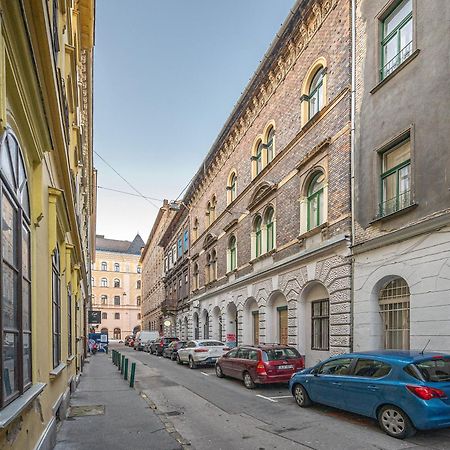 District 6Th Sense Apartment Budapest Eksteriør bilde
